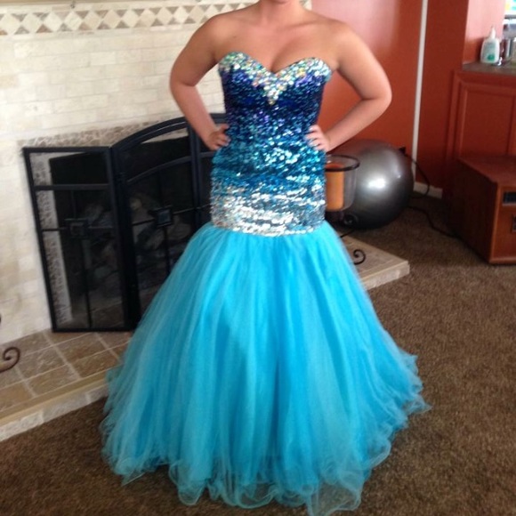 Night Moves Prom Collection Dresses & Skirts - Night moves gown